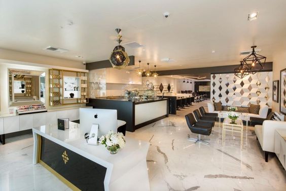 Gemma Winslet Nail Lounge Image